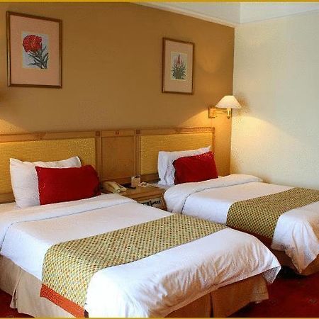 Tiara Medan Hotel & Convention Center Luaran gambar
