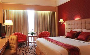 Tiara Medan Hotel & Convention Center Luaran gambar