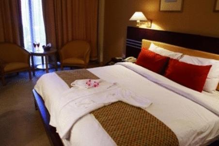 Tiara Medan Hotel & Convention Center Luaran gambar
